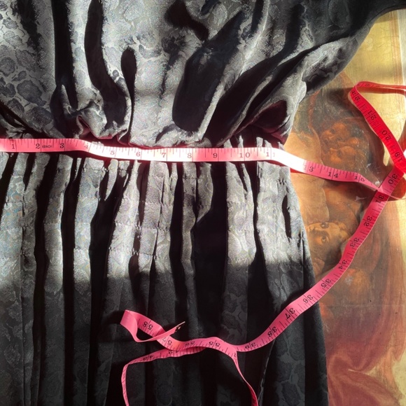 Vintage Diane Von Furstenburg 80’s dres pleated 6 - Picture 8 of 12